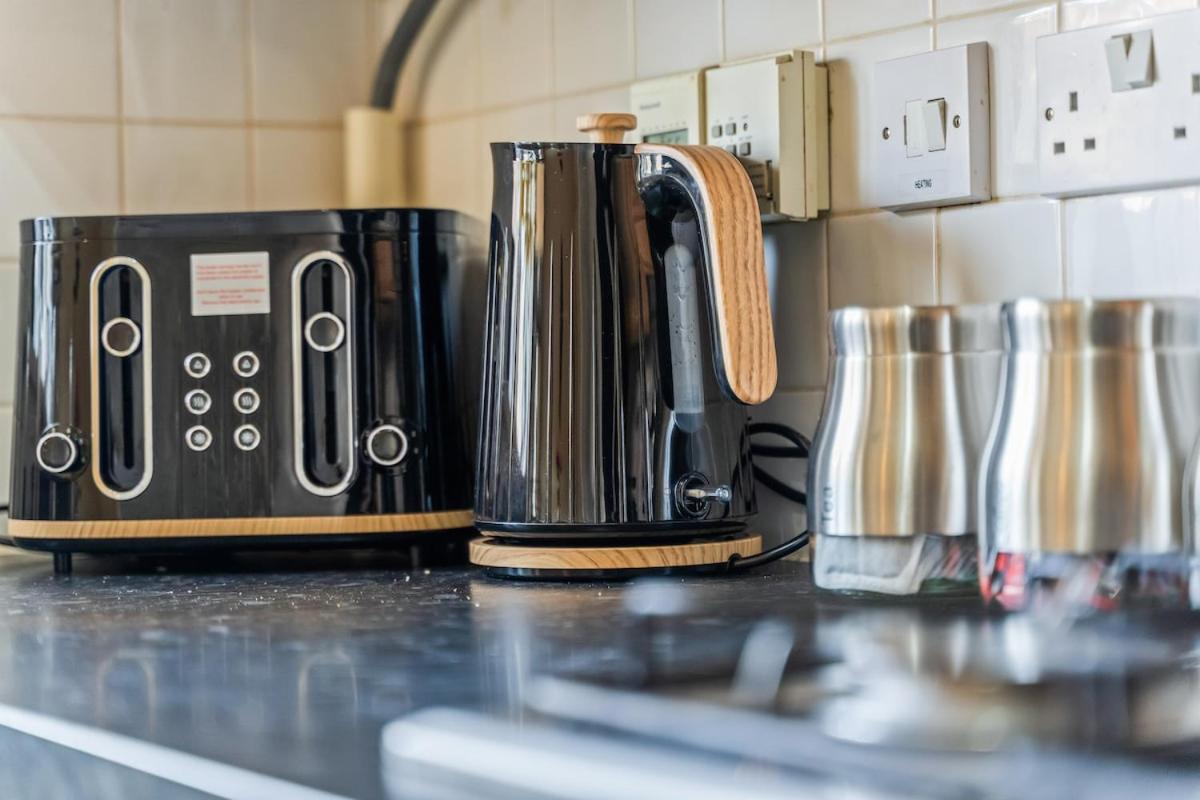 Holiday home Quaint Sleeps6 3bdr Bham Cc 10 Mins Birmingham