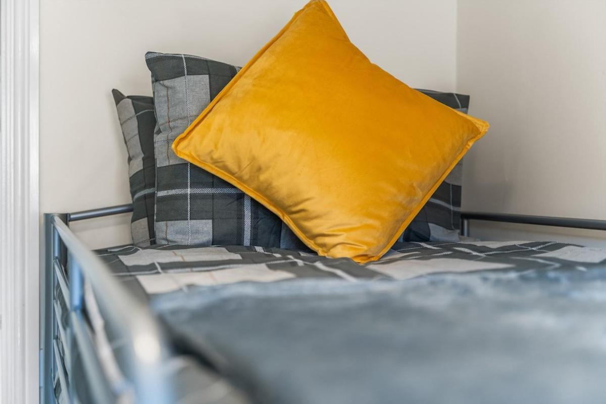 Holiday home Quaint Sleeps6 3bdr Bham Cc 10 Mins