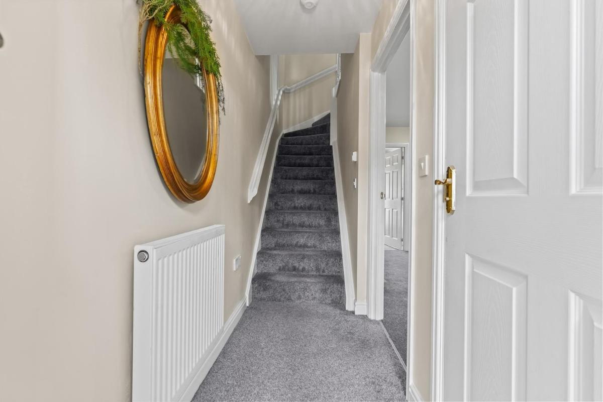 Holiday home Quaint Sleeps6 3bdr Bham Cc 10 Mins *